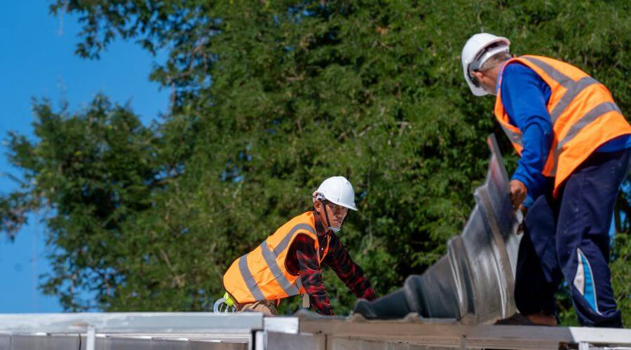 Professional residential roofers in Kent, OH